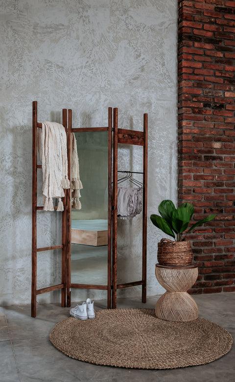 D-Bodhi Hanger With Lincoln Square by LH Imports
