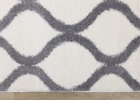 Fergus White Grey Ogee Bulky Shag by Kalora Interiors