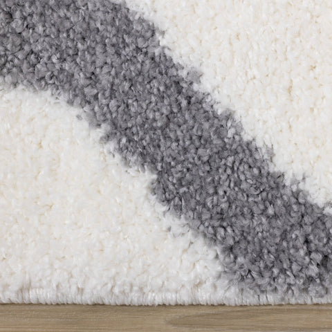 Fergus White Grey Ogee Bulky Shag by Kalora Interiors