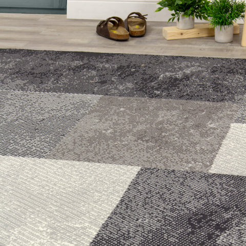 Fiona 3654_9944 Grey Rocky Block Stack Area Rug by Novelle Home