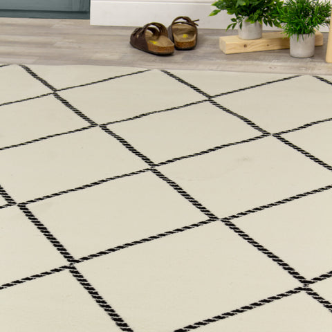 Fiona 3617_0933 White Black Lattice Area Rug by Novelle Home