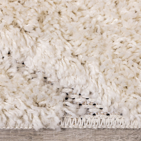 Novato Cream Curves Shag Rug by Kalora Interiors